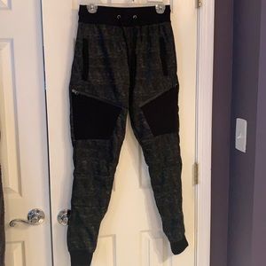 Men’s joggers